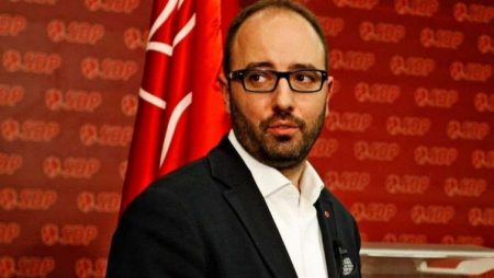 Naredbom NERMINA NIKŠIĆA SDP okrenuo leđa protestima: Članovi dobili instrukcije da ne idu na protestnu šetnju koju je danas organizirao Hadžikadić