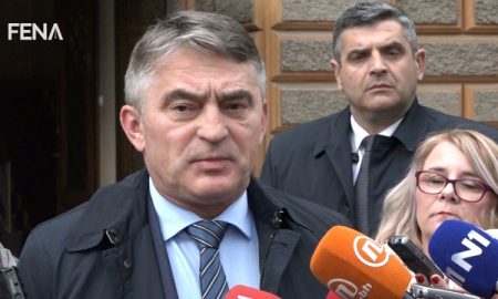 Komšić u izolaciji, sutra testiranje na koronavirus