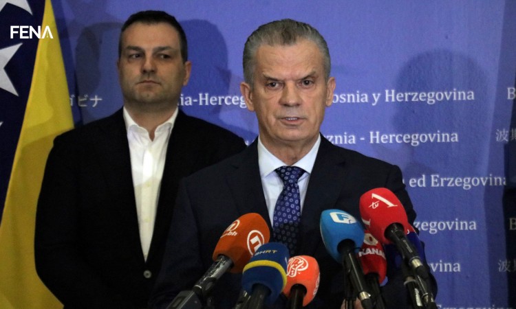 Ministar sigurnosti Fahrudin Radončić podnosi ostavku
