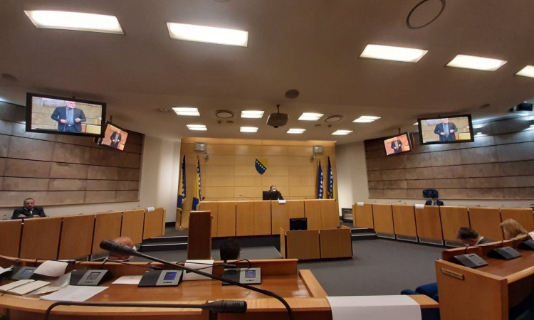 Dom naroda Parlamenta FBiH razmatra izvještaj Odbora o nabavci respiratora