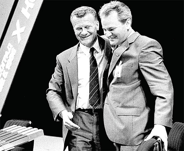 ISTINA O POLITICI I POLITIČARIMA U BiH OD 1990-TE DO DANAS!! ISTINA O POLITICI I POLITIČARIMA U BiH OD 1990-TE DO DANAS!!