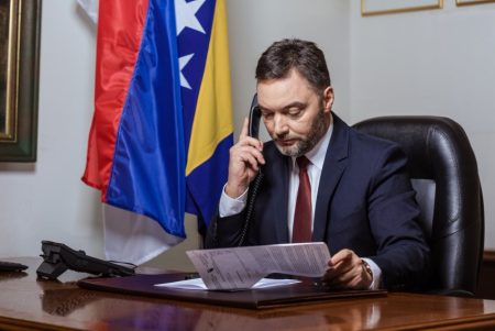 Staša Košarac ostaje ministar: Nisam kriminalac, niti primitivac!