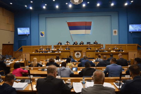 Vladajuća većina predložila 17 zaključaka, odbacuju Rezoluciju PD PSBiH