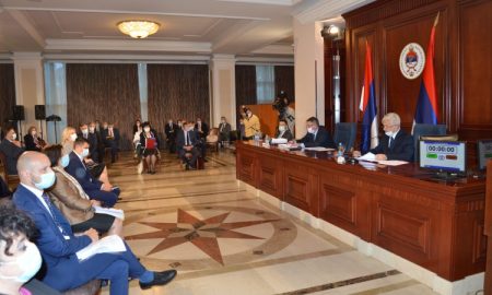 Nije prihvaćena inicijativa da se status službene osobe dodijeli novinarima u RS