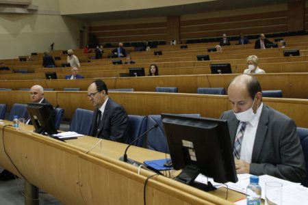 Rasprava o smjeni Ilića i Košarca, Helez traži i ostavku Bisere Turković