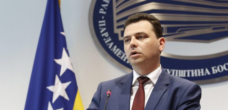 Magazinović o povredi bh. granice: Pokažimo malo više kičme kada je vanjska politika u pitanju Magazinović o povredi bh. granice: Pokažimo malo više kičme kada je vanjska politika u pitanju