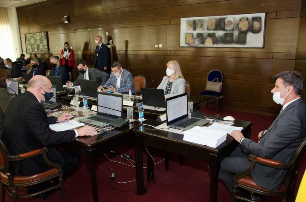 Vlada / Podržana zaduženja od oko milijardu KM, na sjednici bili i Novalić i Milićević