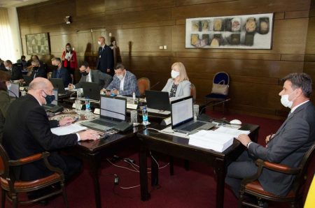 Vlada / Podržana zaduženja od oko milijardu KM, na sjednici bili i Novalić i Milićević