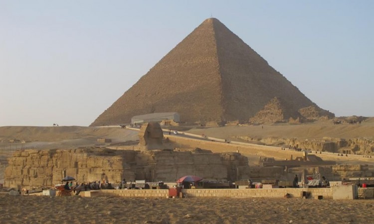Egipat ponovo otvorio aerodrome, muzeje i piramide