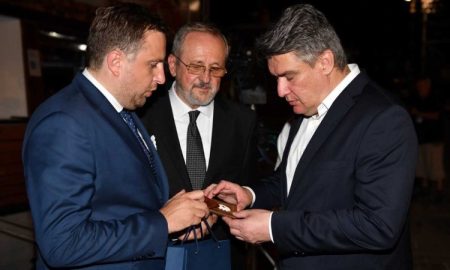 Gradonačelnik Skaka uručio Cvijet Srebrenice predsjedniku Republike Hrvatske Milanoviću