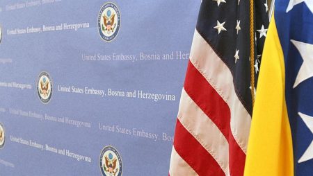 Ambasada SAD nije povezana sa Američkim univerzitetom u BiH, Prcić ometao rad pravosuđa