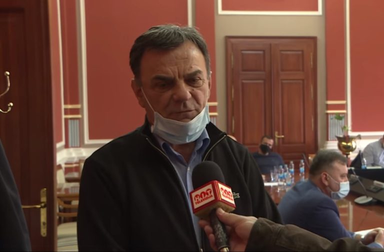 ĐORĐA KOJIĆ ispred SRPSKOG BLOKA potvrdio: GRADONAČELNIK OSTAJE SRBIN! ĐORĐA KOJIĆ ispred SRPSKOG BLOKA potvrdio: GRADONAČELNIK OSTAJE SRBIN!