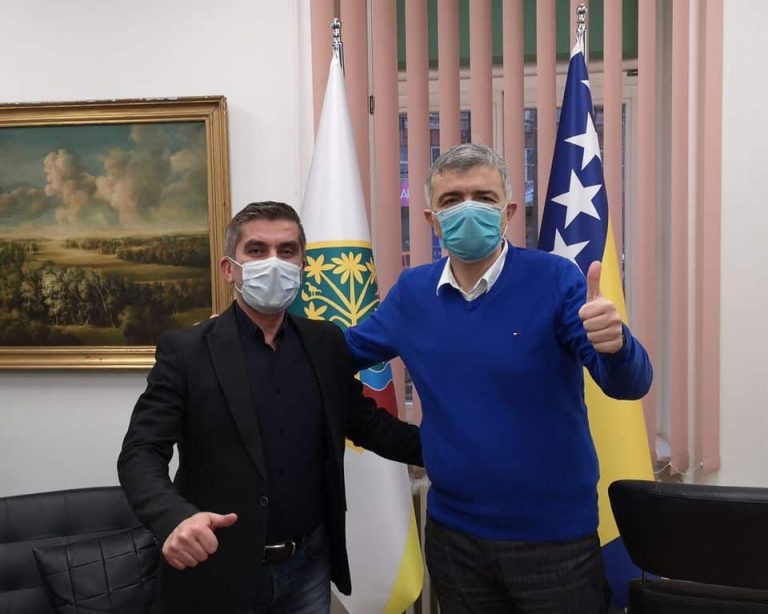 Šokantno, princip “ili sa sa nama, ili si na ulici”: Nakon što se nije priklonio vijećnicima SDA u Novom Gradu, jutros ga dočekao otkaz Šokantno, princip “ili sa sa nama, ili si na ulici”: Nakon što se nije priklonio vijećnicima SDA u Novom Gradu, jutros ga dočekao otkaz