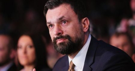 Nisu nama visoke politike uništile proces privatizacije, pokrali su nas lopovi