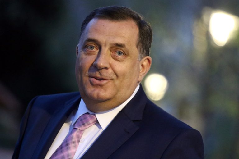 Milorad Dodik pozvao Inzka: Hajde majstore, promijeni mene Milorad Dodik pozvao Inzka: Hajde majstore, promijeni mene