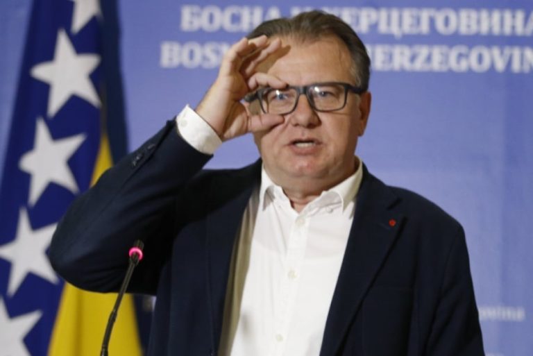 LEKCIJE IZ DRUGIH GRADOVA: SDP je koalirao sa SDA u Brčkom i Livnu, da li će i u Mostaru? LEKCIJE IZ DRUGIH GRADOVA: SDP je koalirao sa SDA u Brčkom i Livnu, da li će i u Mostaru?