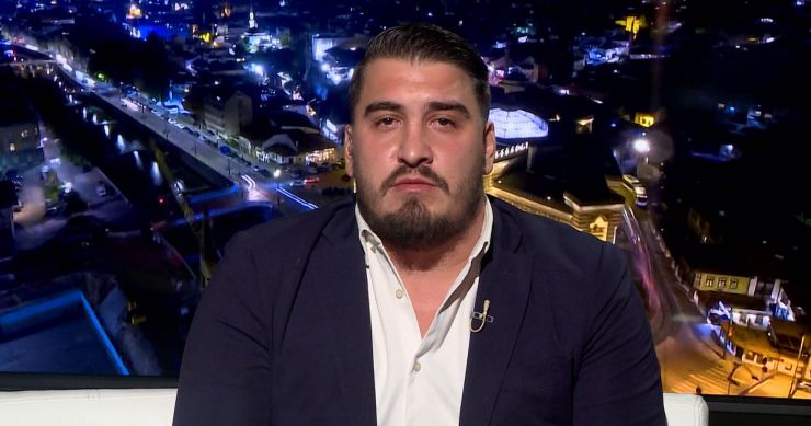 Super beba i njegovi “preformansi” Super beba i njegovi “preformansi”