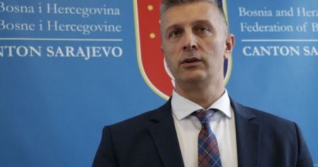 Šta se dešava? Mirza Čelik suzdržan prilikom glasanja za povrđivanje Vlade “Četvorke”; Glasao mimo stava Kluba SDA!