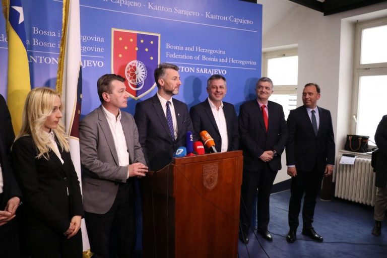 Četvorka se danas zvanično vratila na vlast u Kantonu Sarajevo Četvorka se danas zvanično vratila na vlast u Kantonu Sarajevo