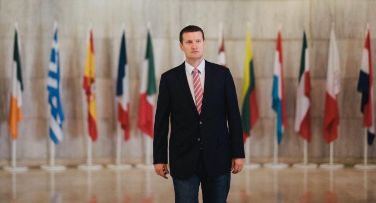 NB: Kao za sve druge i za mostarske izborne krađe lijek je elektronsko glasanje