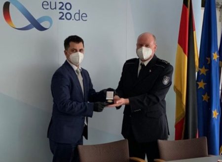 Šefu Policije Brčko distrikta BiH uručena plaketa