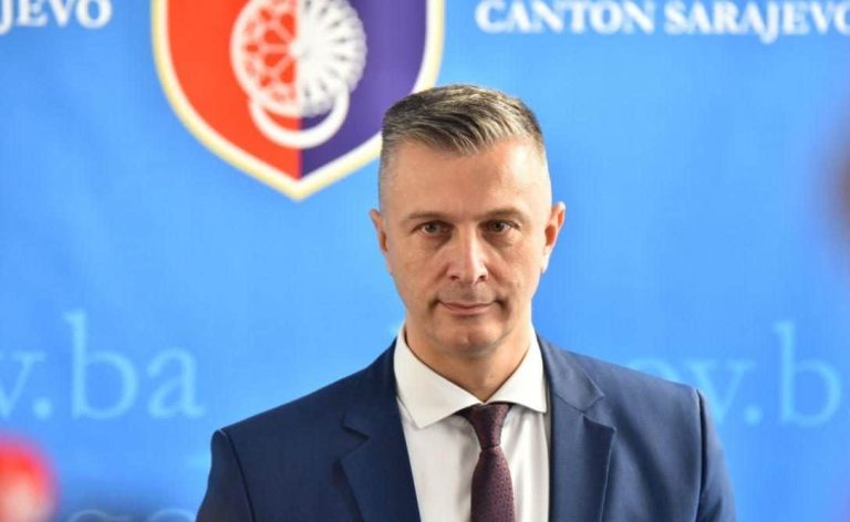 SAZNAJEMO: Mirza Čelik 1/6 suvlansik Internacionalnog Univerziteta u Brčkom dok je Ferida Abidović iz Ograđenovca osnivač EVROPSKOG UNIVERZITETA U BRČKOM! SAZNAJEMO: Mirza Čelik 1/6 suvlansik Internacionalnog Univerziteta u Brčkom dok je Ferida Abidović iz Ograđenovca osnivač EVROPSKOG UNIVERZITETA U BRČKOM!