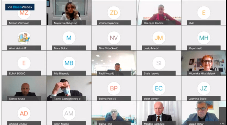 PARLAMENT UŽIVO Bakire objasni Adnanu Efendiću da entiteti nemaju granice, slabo on tim barata! PARLAMENT UŽIVO Bakire objasni Adnanu Efendiću da entiteti nemaju granice, slabo on tim barata!