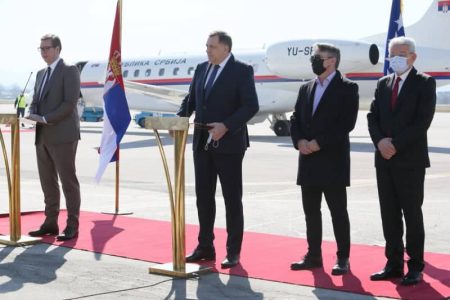 Vakcina koju je Vučić donirao nije odobrena, proizvedena je u Indiji!