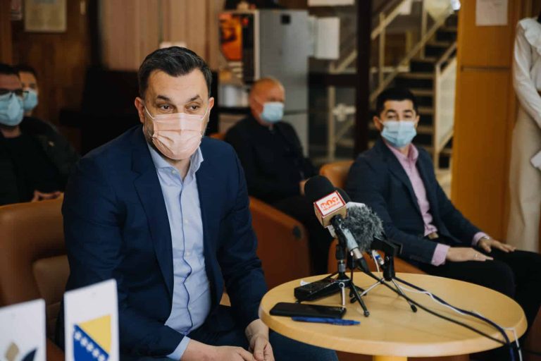 NIP BRČKO: Sankcije za Iljazovića zbog nesmotrene izjave NIP BRČKO: Sankcije za Iljazovića zbog nesmotrene izjave