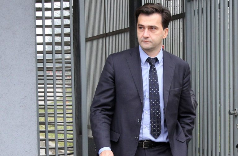 OLEG ČAVKA JEDAN OD NAJPERSPEKTIVNIJIH TUŽILACA BIH KOJI SVOJIM PROFESIONALNIM PRISTUPOM NAŠU ZEMLJU VODI KA EUROPSKOM PUTU OLEG ČAVKA JEDAN OD NAJPERSPEKTIVNIJIH TUŽILACA BIH KOJI SVOJIM PROFESIONALNIM PRISTUPOM NAŠU ZEMLJU VODI KA EUROPSKOM PUTU