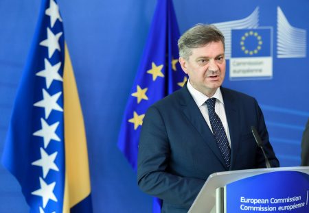 Denis Zvizdić danas u 14:00h pristupa Narodu i pravdi!