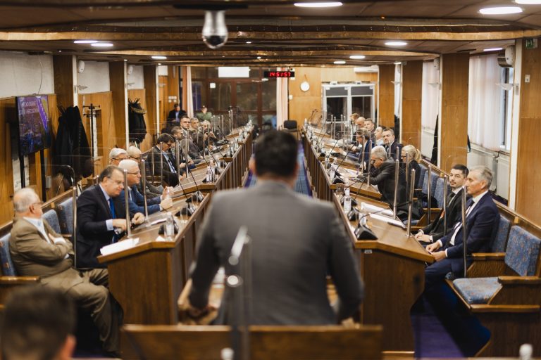 Konačno Brčko distrikt BiH u prvom planu, održana prva sesija na temu Brčko distrikt BiH, SDA nije bila prisutna! Konačno Brčko distrikt BiH u prvom planu, održana prva sesija na temu Brčko distrikt BiH, SDA nije bila prisutna!