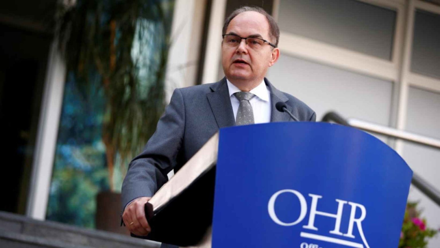 Šmit poručio bh. građanima: Možete mirno spavati jer međunarodna zajednica neće ostaviti na cjedilu BiH