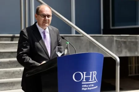 ZVANIČNO: Schmidt nametnuo tehničke izmjene Izbornog zakona BiH