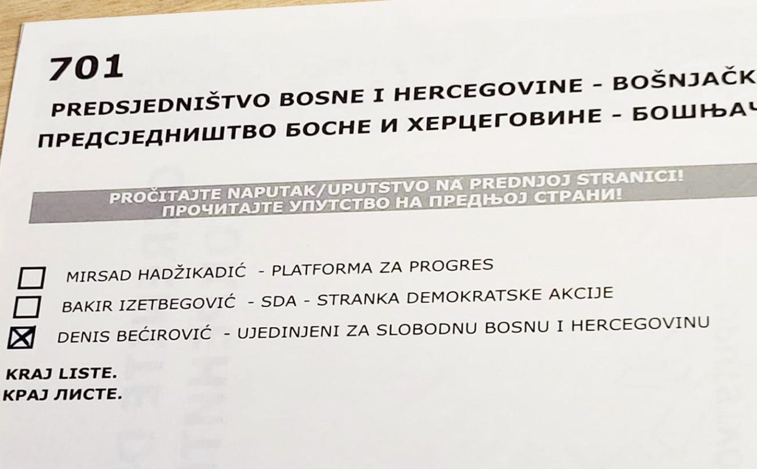 Na glasačkim listićima napisano pitanje u suprotnosti sa ustavom BiH?