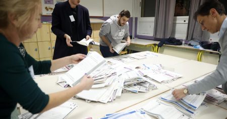 Hoće li se glasački listići od skladišta do biračkih mjesta uoči izbora prevoziti vojnim vozilima?