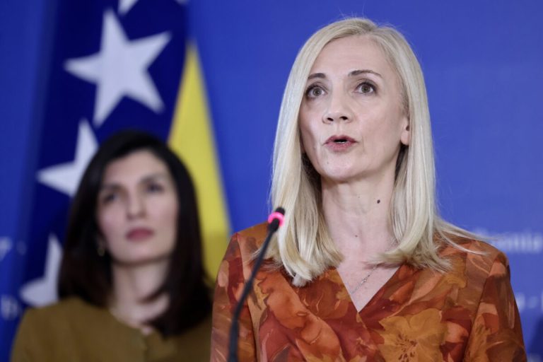 Jurišić: Zločine nad djecom ne možeš riješiti parama Jurišić: Zločine nad djecom ne možeš riješiti parama