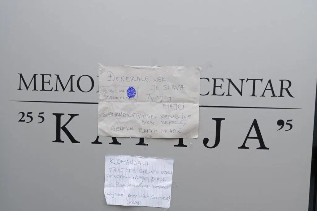 Donesena presuda za vrijeđanje žrtava i veličanje zločina na tuzlanskoj Kapiji