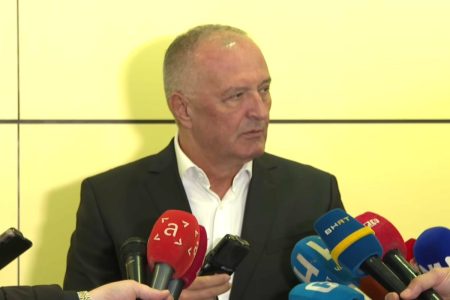 Helez o imenovanju direktora SIPA-e: Prvo treba neko da nam objasni zašto dvojica ljudi koji su više rangirani nisu predloženi