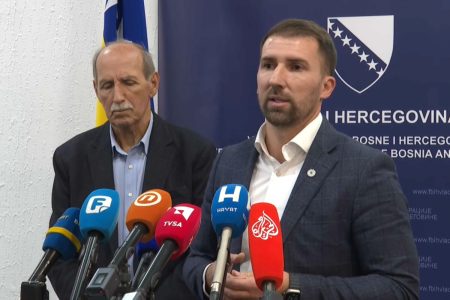 Delić obećao penzionerima jednokratnu pomoć pa se požalio: Imamo konstantno problem – Savez službeno traži jedno, a pojedinci drugo