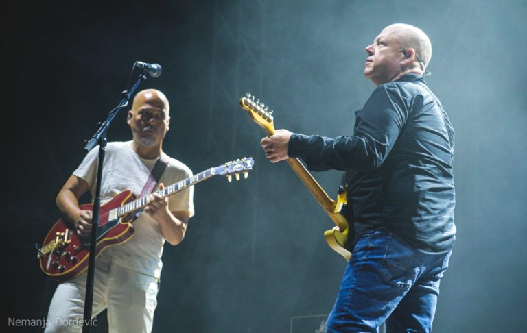 Pixies predstavljaju novu pesmu „Motoroller“ Pixies predstavljaju novu pesmu „Motoroller“