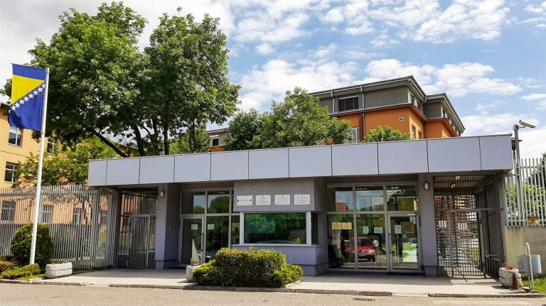 Zatraženo produženje pritvora optuženom za zločine u Čajniču Zatraženo produženje pritvora optuženom za zločine u Čajniču