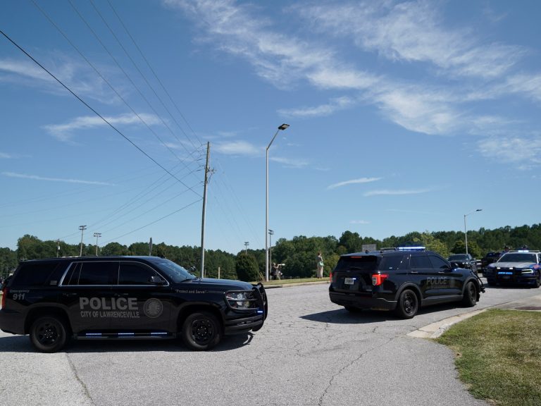 Četvero ubijenih: Napadač u školi u Georgiji je četrnaestogodišnji učenik | Pucnjave Vijesti Četvero ubijenih: Napadač u školi u Georgiji je četrnaestogodišnji učenik | Pucnjave Vijesti