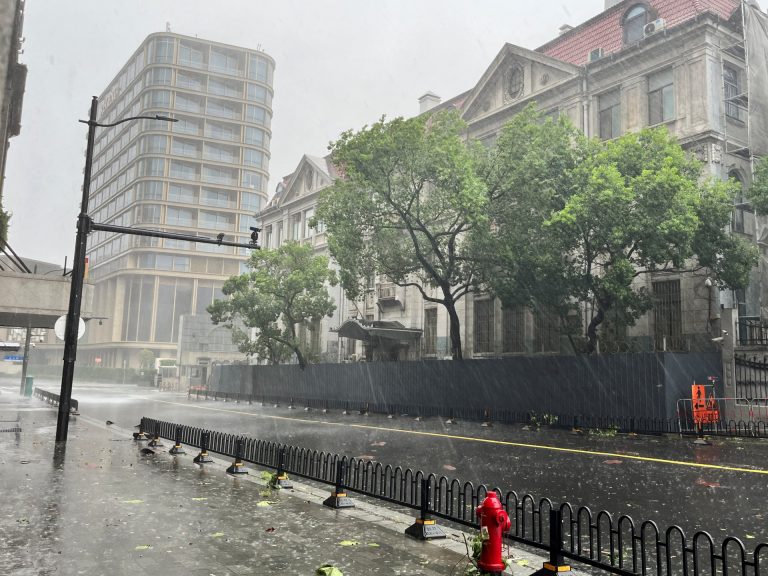 Tajfun Bebinca pogodio Šangaj, najjača oluja od 1949. | Kina Vijesti