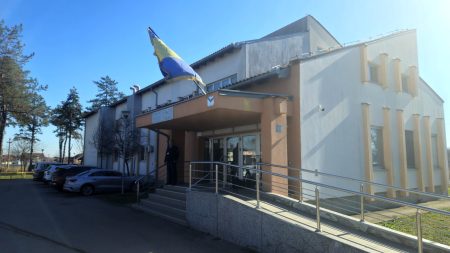 Počeli su radovi na uređenju i nasipanju poljskih puteva