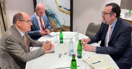 SAD snažno podupiru visokog predstavnika i upotrebu bonnskih ovlasti kada zatreba