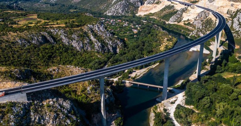 BiH sutra otvara svoj “Pelješki most”: Čudom od arhitekture spojene obale Neretve BiH sutra otvara svoj “Pelješki most”: Čudom od arhitekture spojene obale Neretve