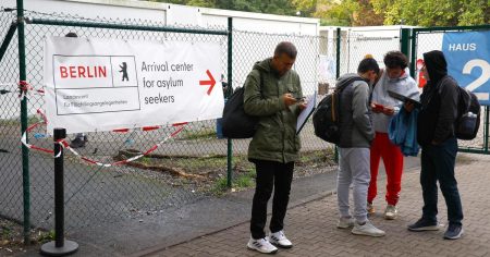 Broj izbjeglica u Njemačkoj dosegao novi vrhunac