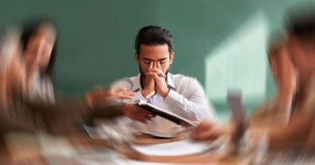 Imate glavobolje i gubitak pamćenja? Ovo je 8 znakova da patite od pretjeranog umora