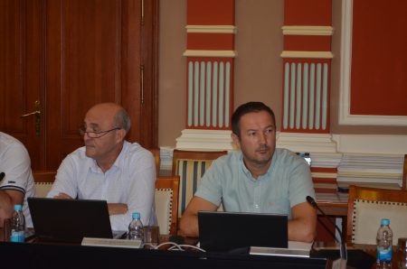 Na nastavku 61. redovne sjednice na prijedlog Odjeljenja za zdravstvo i ostale usluge usvojen set programa utroška sredstava: Za nabavku opreme za potrebe JZU „Zdravstveni centar Brčko“ izdvojeno dodatnih milion KM